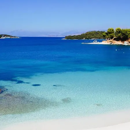 فندق مبيت وإفطار Albania Dream Holidays 3*